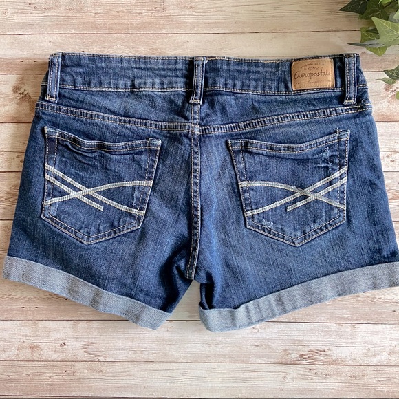 Aeropostale Cuffed Midrise Denim Shorts - Picture 2 of 4